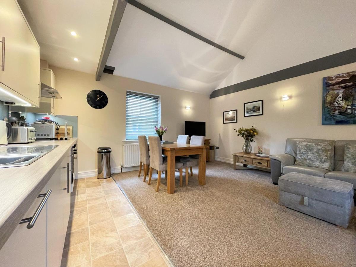 Arthurs Cottage -Charming Courtyard Cottage In The Heart Of Kendal, The Lake District Exterior photo