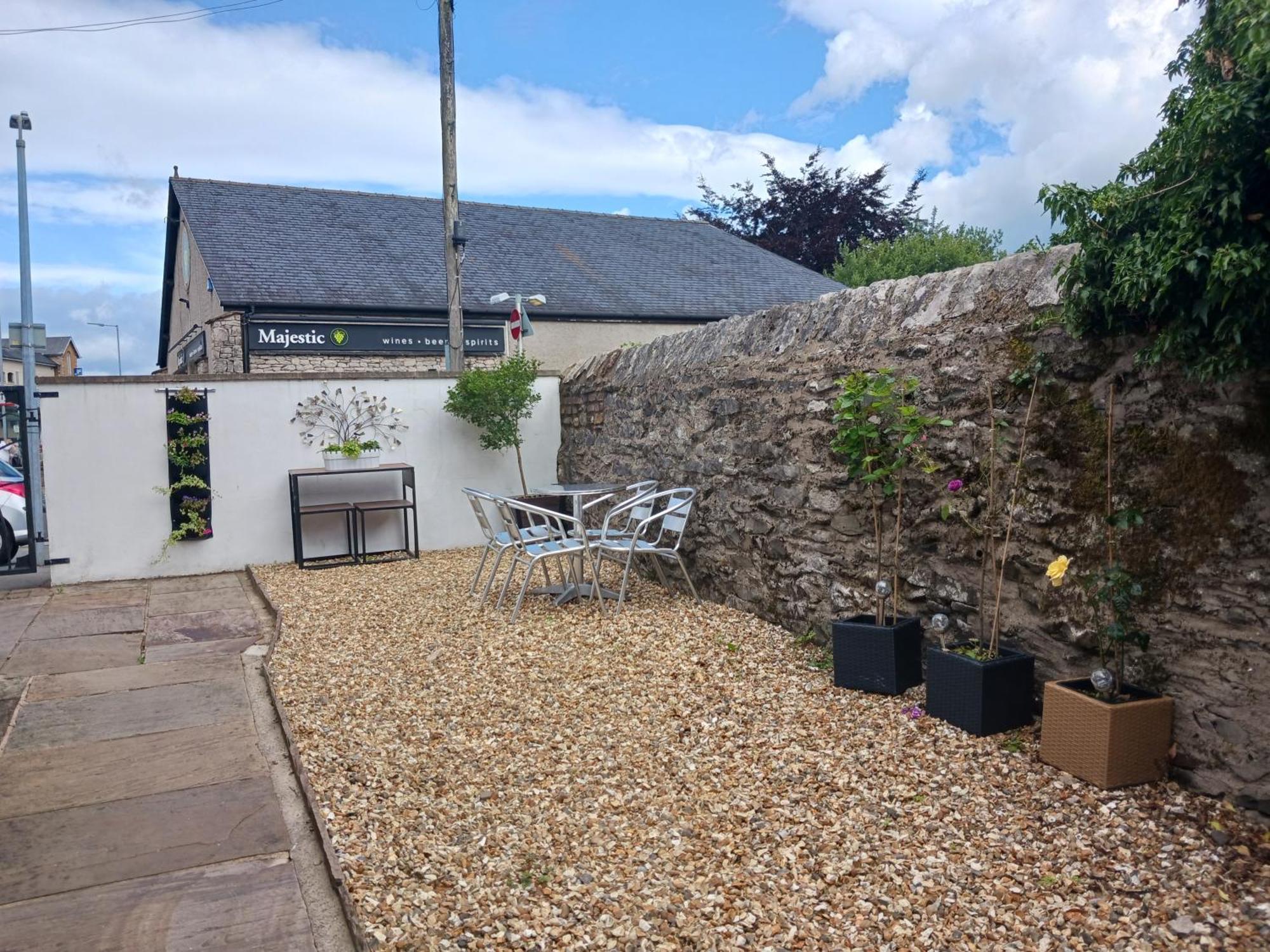 Arthurs Cottage -Charming Courtyard Cottage In The Heart Of Kendal, The Lake District Exterior photo